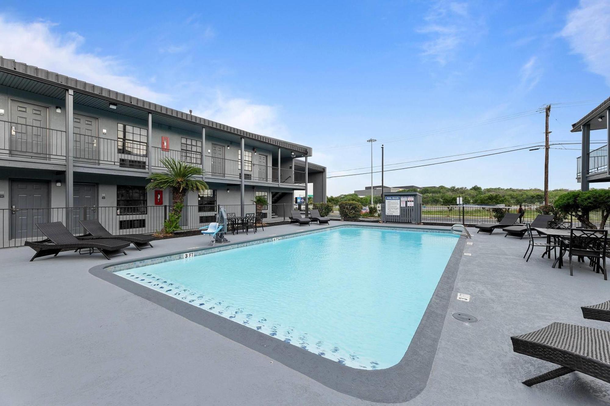Days Inn By Wyndham San Antonio Near Lackland Afb Eksteriør bilde